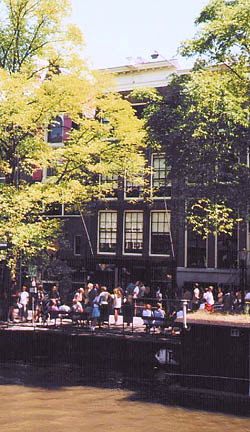 Annefran.jpg (47283 bytes)